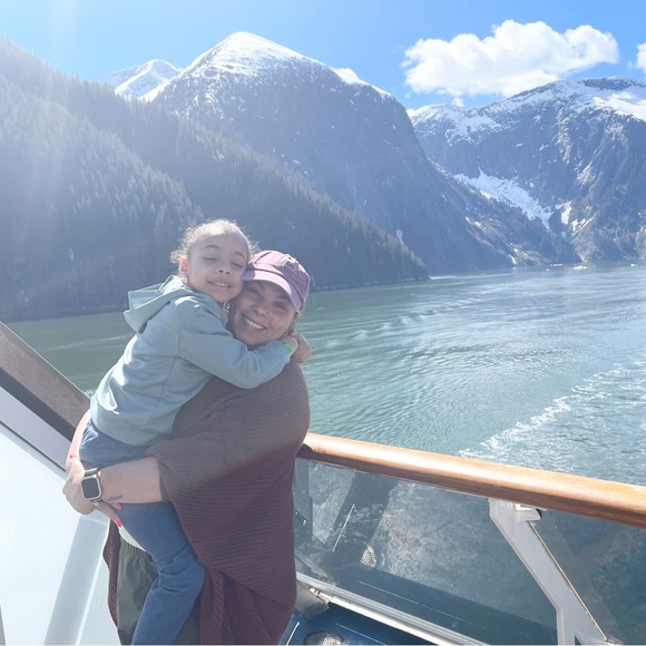 Meet your Posher, Jennifer - Picture 12 of 16